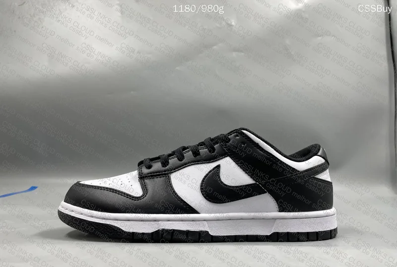 Nike Dunk Low "Panda"