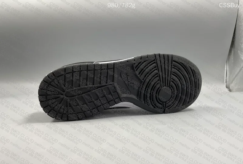 Nike Dunk Low Panda 5