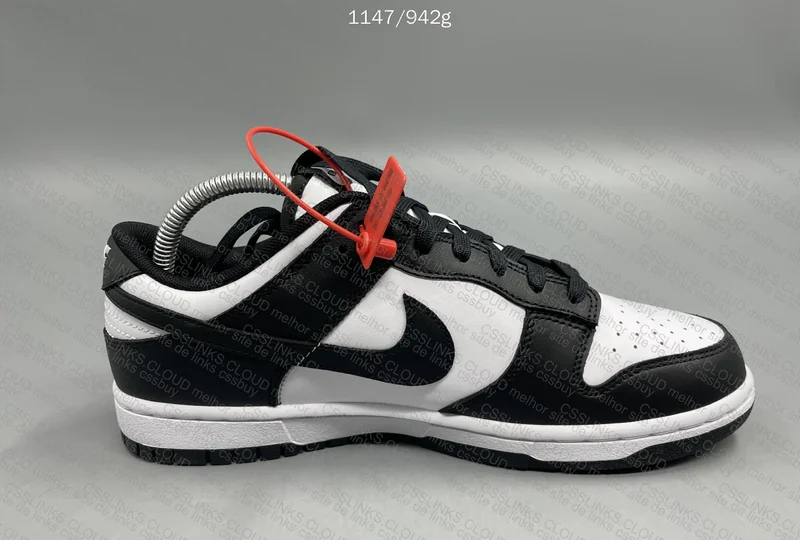 Nike Dunk Low Panda 4