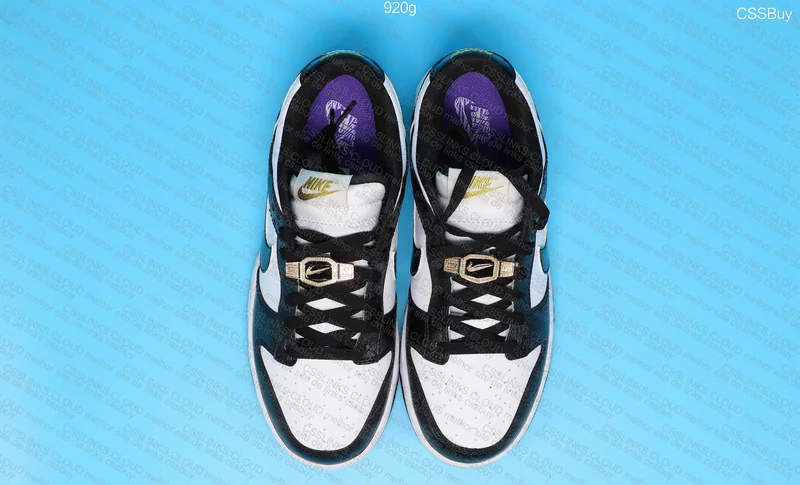 Nike Dunk Low Panda gold Buckle