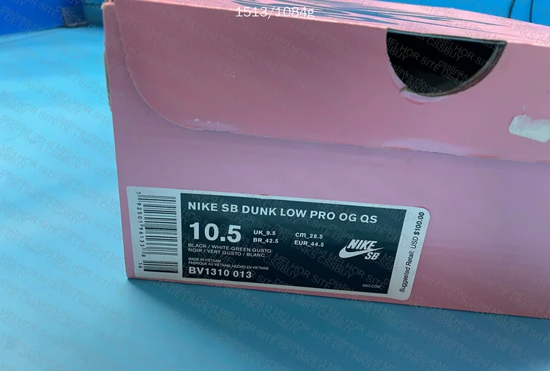 Nike Dunk Low Panda Pigeon 8