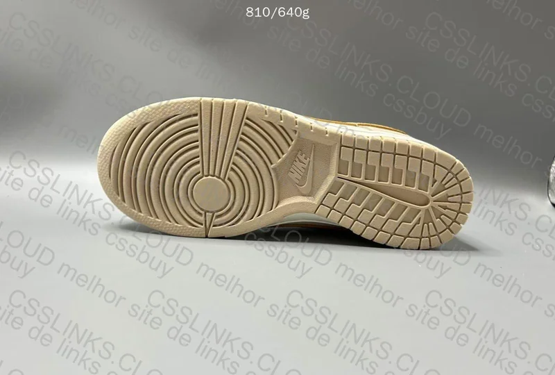 Nike Dunk Low Phantom Metallic Gold 5