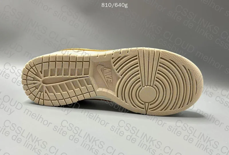 Nike Dunk Low Phantom Metallic Gold 7