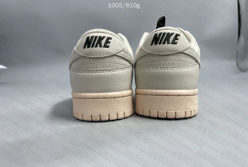 Nike Dunk Low Premium 'Light Orewood Brown' e Shorts Nike Running Division 5