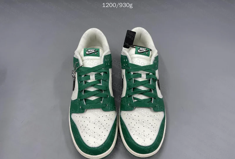 Nike Dunk Low Promotion