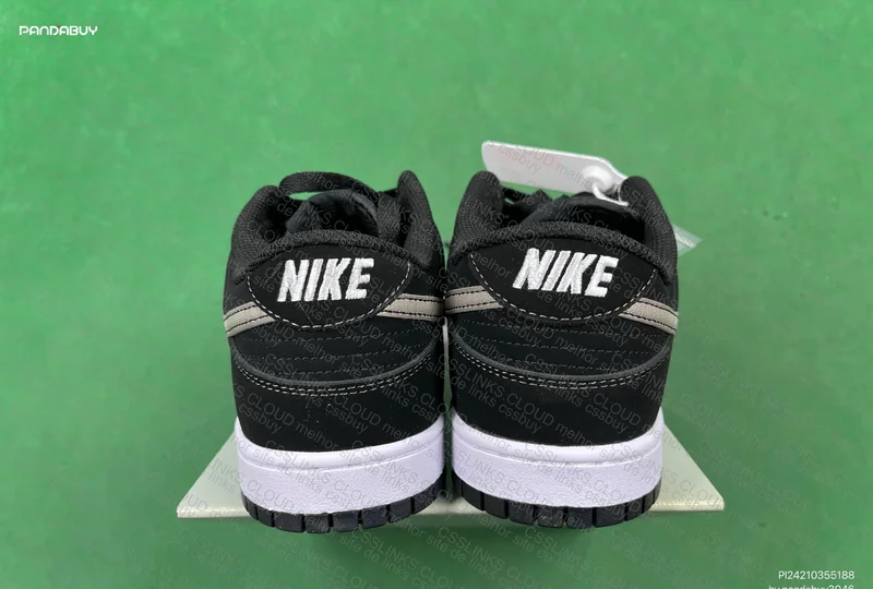 Nike Dunk Low Retro 2