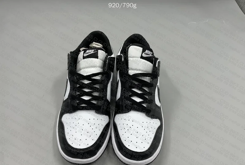 Nike Dunk Low Retro 'Panda'
