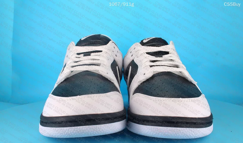 Nike Dunk Low Reverse Panda 2