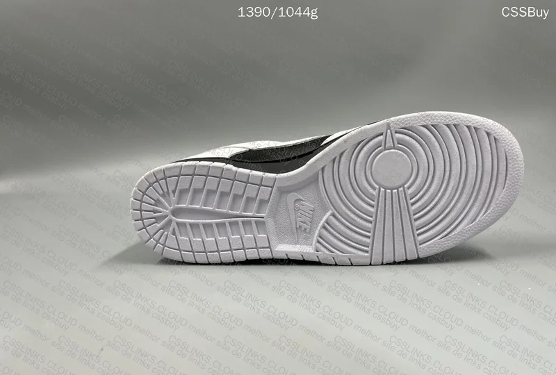 NIKE DUNK LOW REVERSE PANDA 7