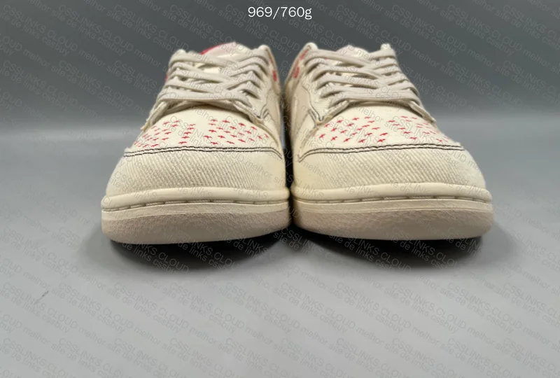 NIKE DUNK LOW "SASHIKO LIGHT OREWOOD BROWN" 2