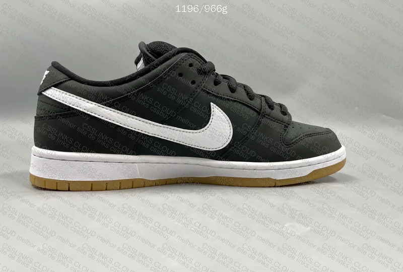 Nike Dunk Low SB Black Gum 3
