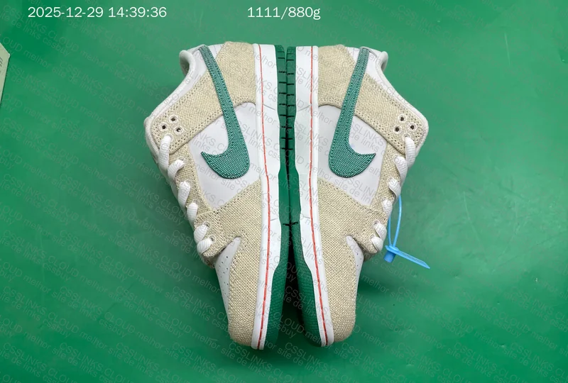 Nike Dunk Low SB x Jarritos 3