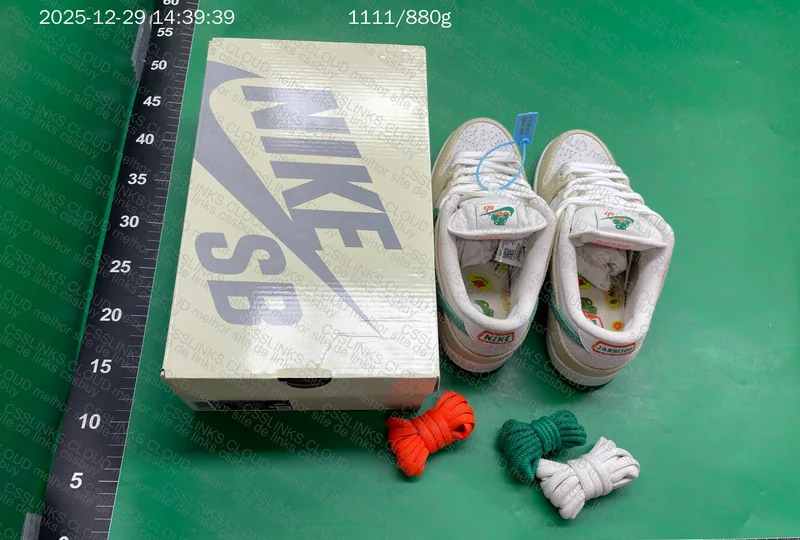 Nike Dunk Low SB x Jarritos 7