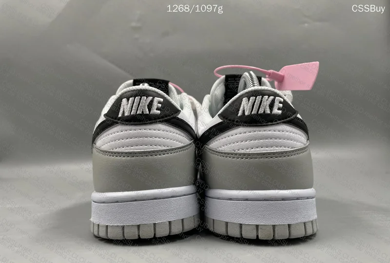 Nike Dunk Low SE Jackpot 3