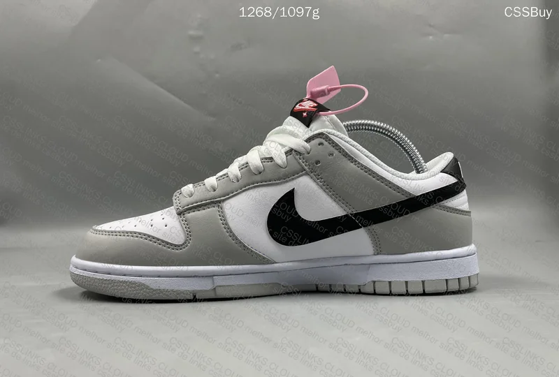 Nike Dunk Low SE Jackpot 4