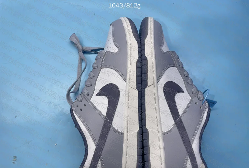 Nike Dunk Low SE Light Carbon 6