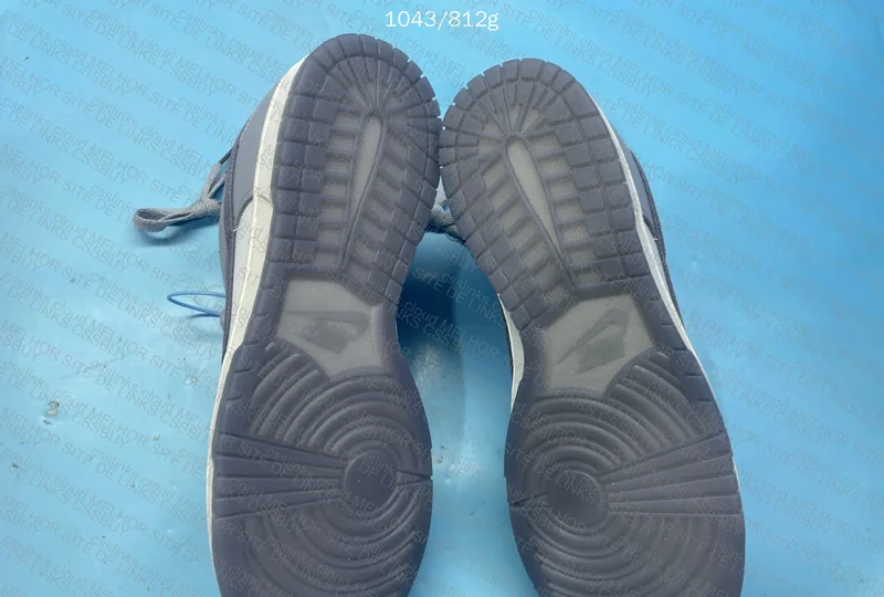 Nike Dunk Low SE Light Carbon 7