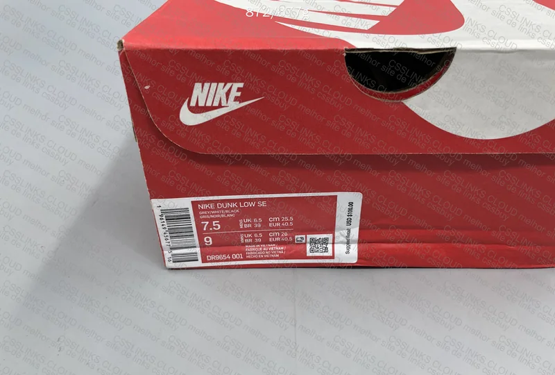 NIKE DUNK LOW SE' LOTTERY PACK ' GREY FOG - SIR 10