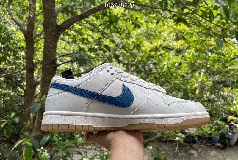 Nike Dunk Low SE Sail Dark Marina Blue 4