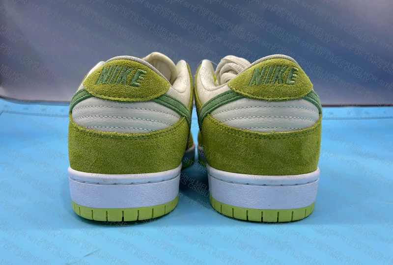 Nike Dunk Low Sour Apple 5