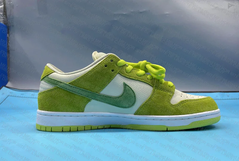 Nike Dunk Low Sour Apple 7