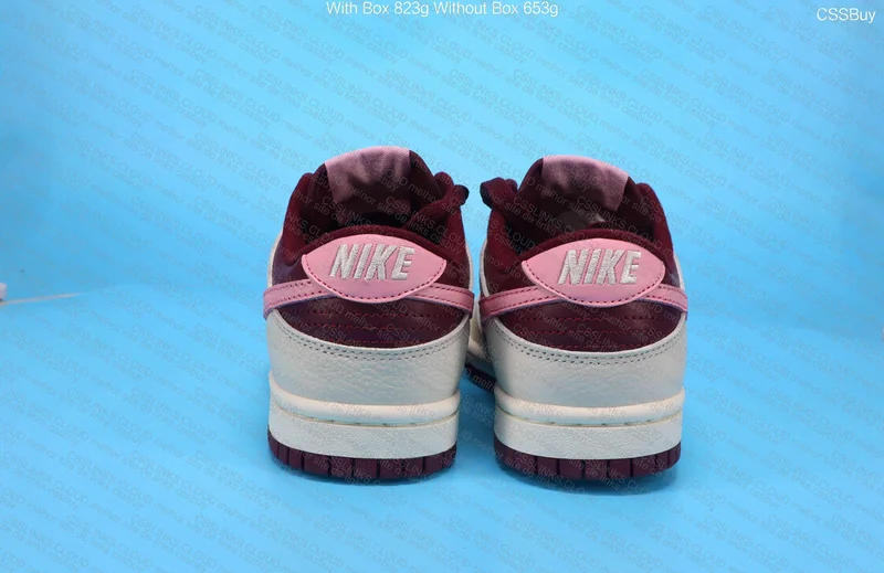 Nike Dunk Low Valentine’s 3