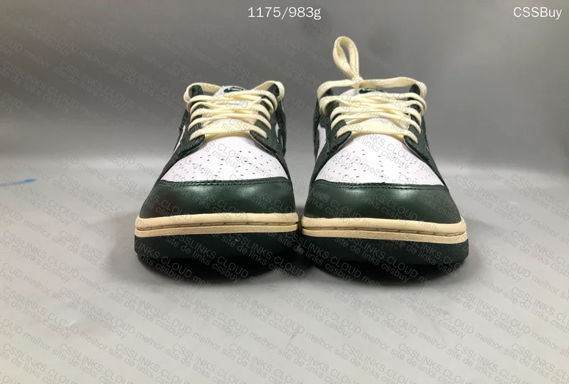 Nike Dunk Low Vintage Green 6