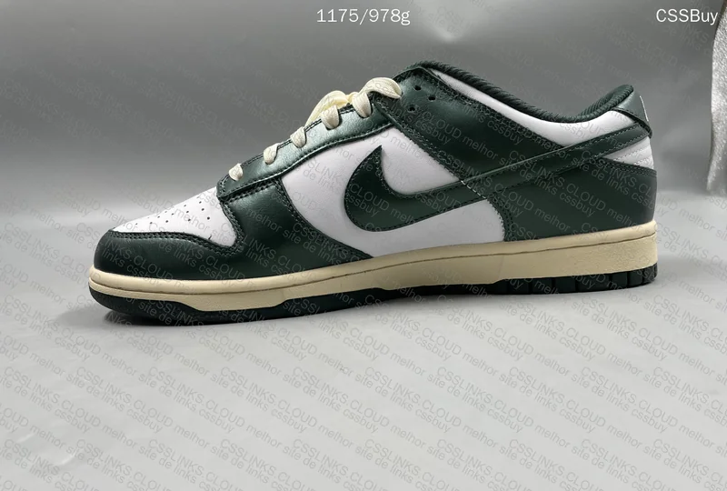 NIKE DUNK LOW VINTAGE GREEN 8