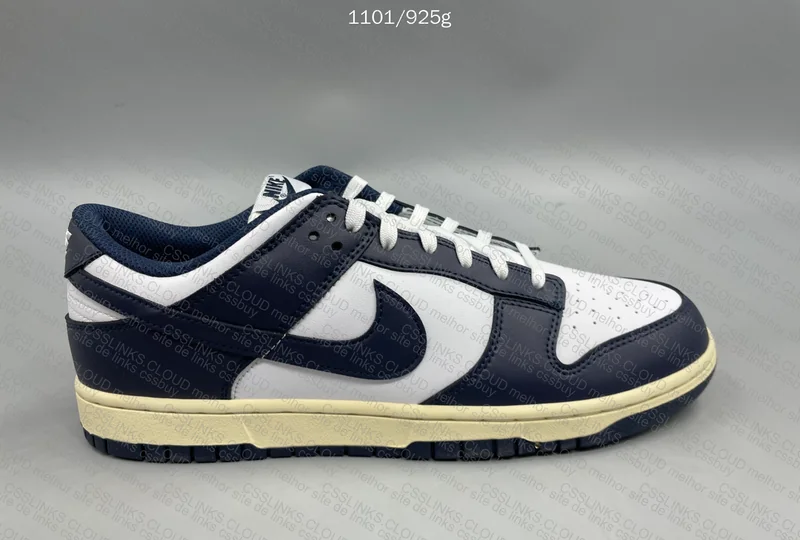 Nike Dunk Low Vintage Navy 4