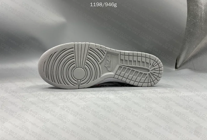 Nike Dunk Low Wolf Grey 2