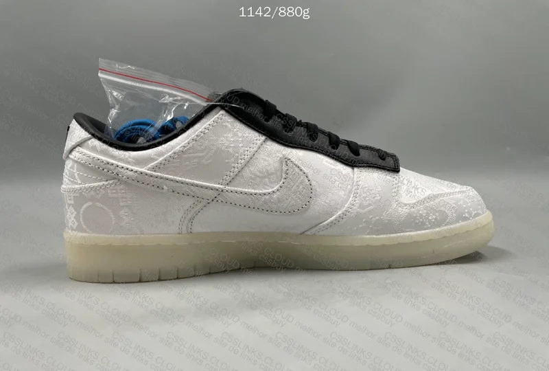 Nike Dunk Low x CLOT x Fragment 2