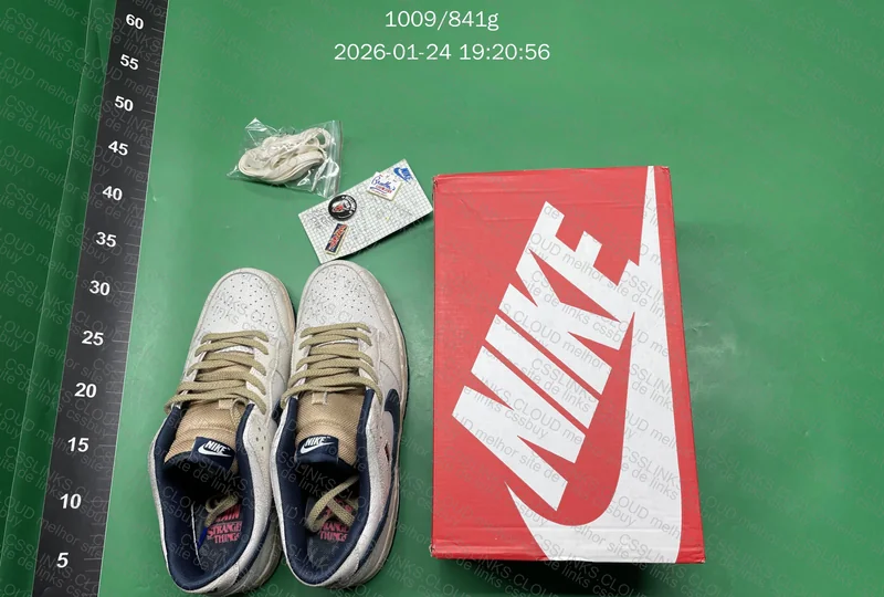Nike Dunk Low x Stranger Things 10