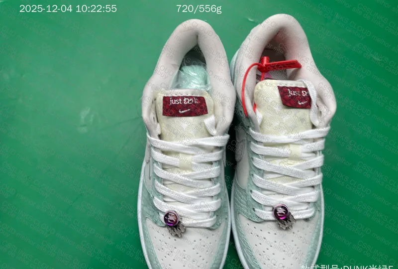 Nike Dunk Low Year of the Dragon 5