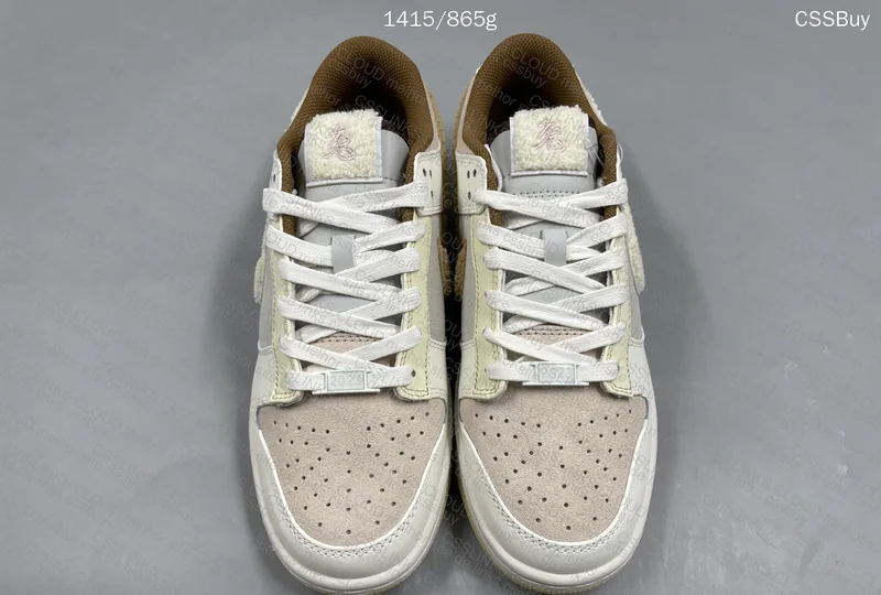 NIKE DUNK LOW YEAR OF THE RABBIT