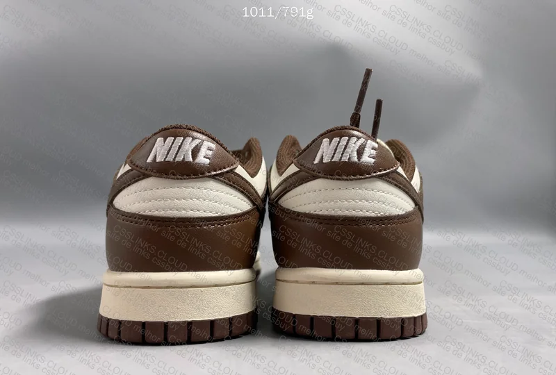 Nike Dunk Brown