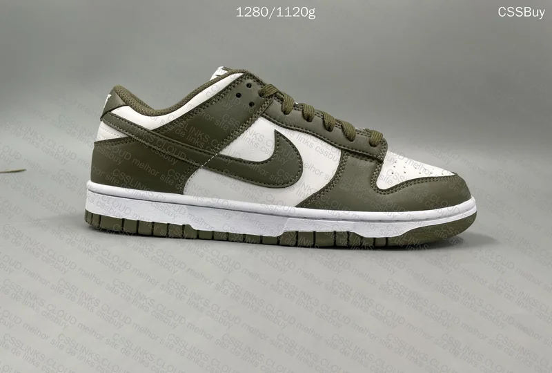 Nike Dunk Medium Olive (Rebarbas?) 7