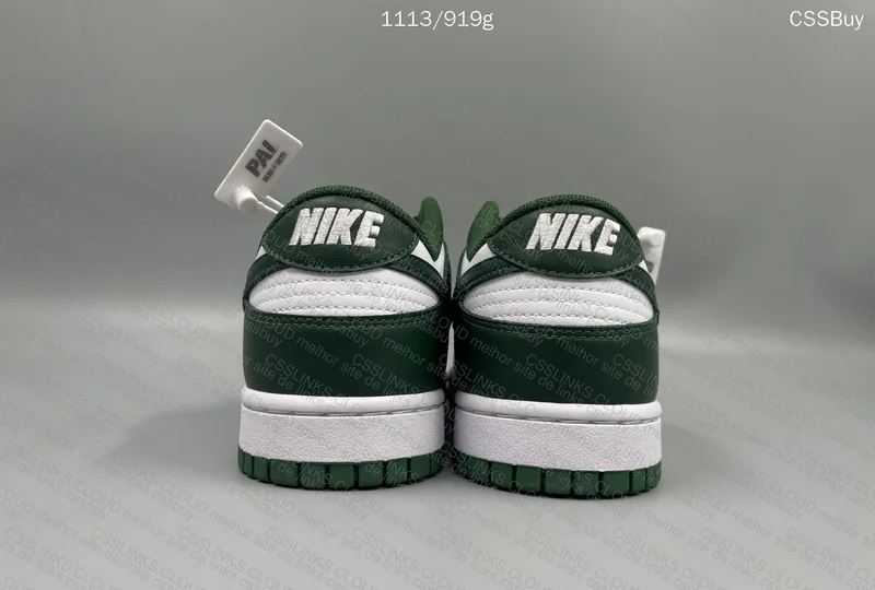 Nike Dunk Michigan State 3