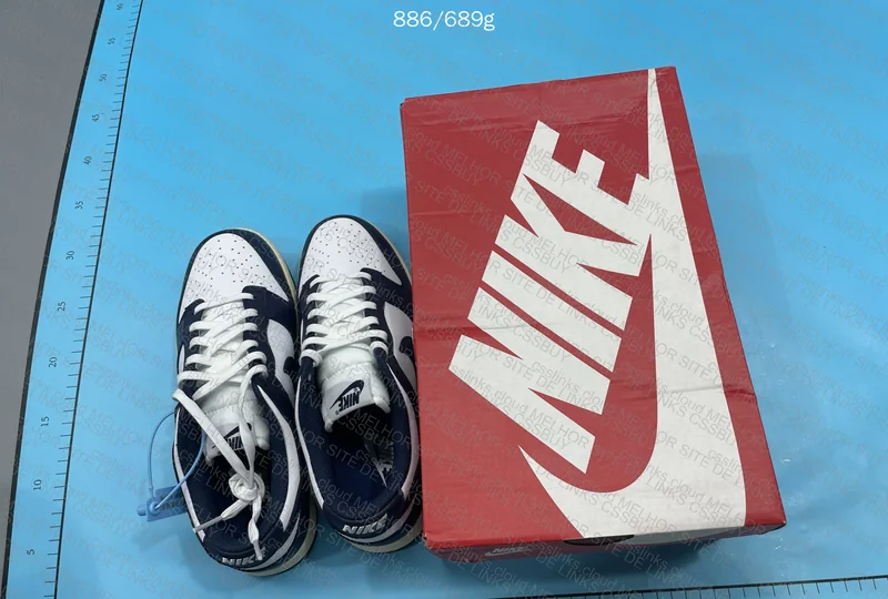 Nike Dunk Midnight Navy 7