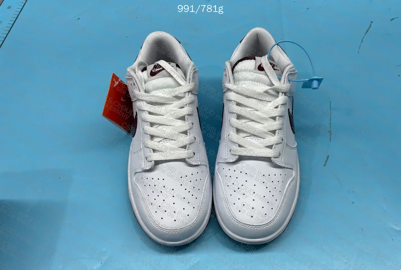 Nike Dunk Night Maroon-White