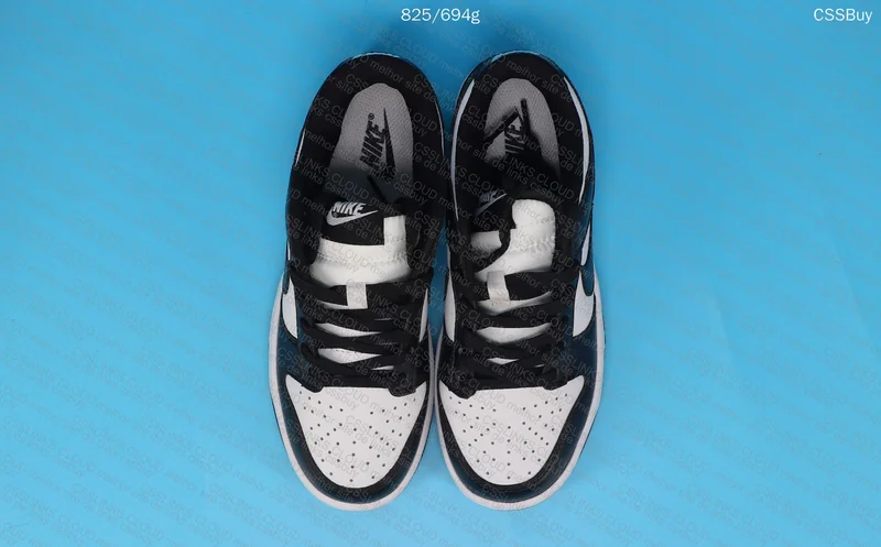 Nike Dunk Panda