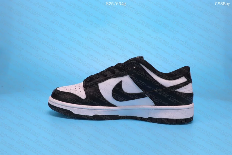 Nike Dunk Panda 4