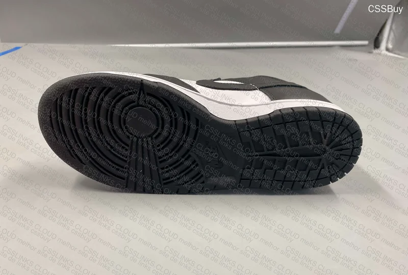 Nike - Dunk Panda