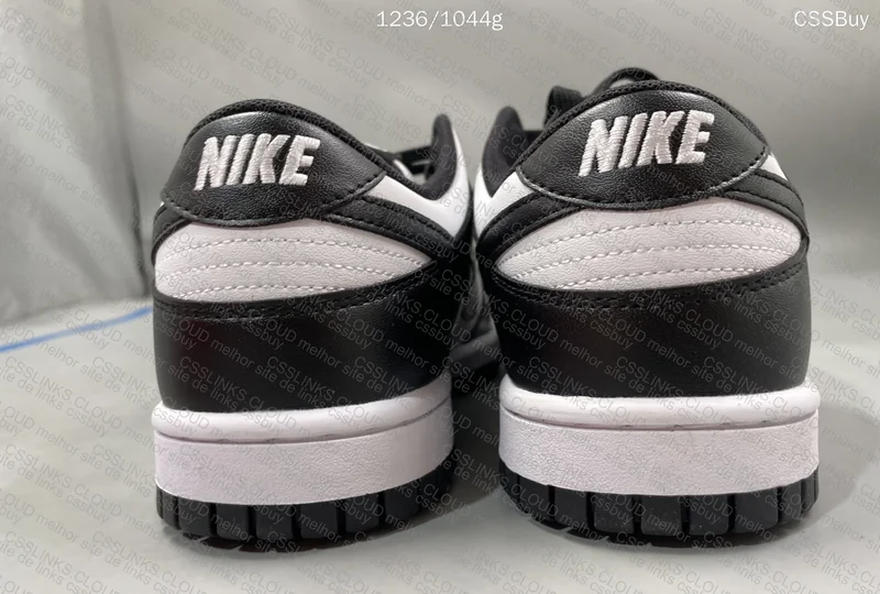 Nike dunk Panda 3