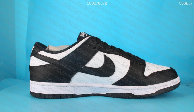 Nike Dunk Panda 4
