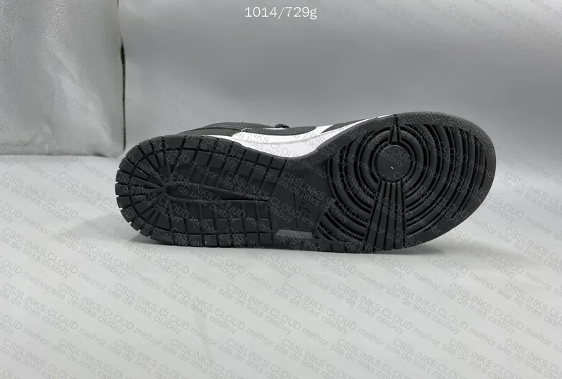 Nike Dunk Panda 4