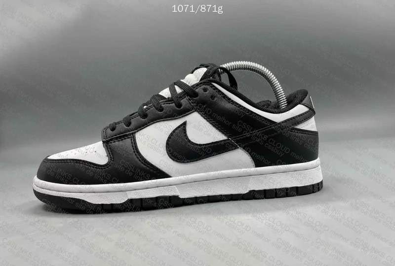 Nike Dunk Panda 4