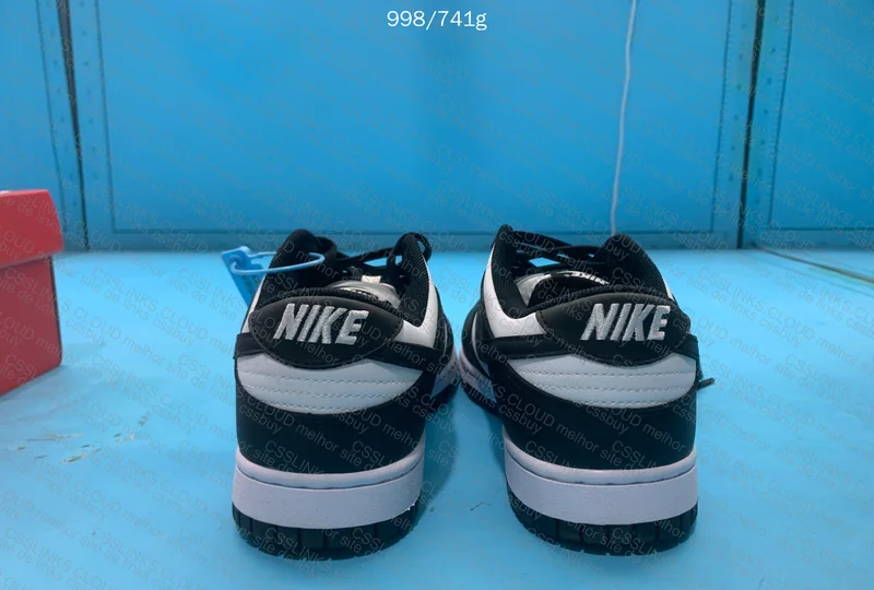 nike dunk panda