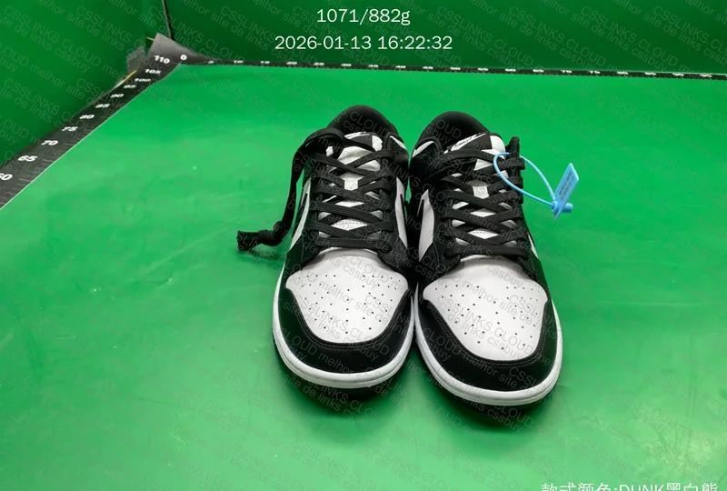 Nike Dunk Panda 2