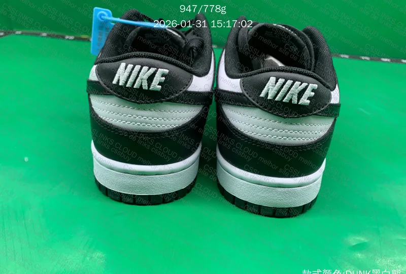 NIKE DUNK PANDA 6