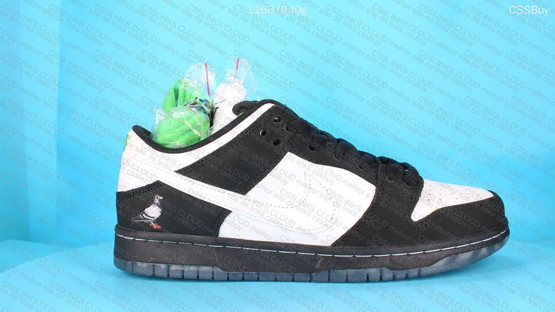 Nike Dunk Pigeon - M batch 7